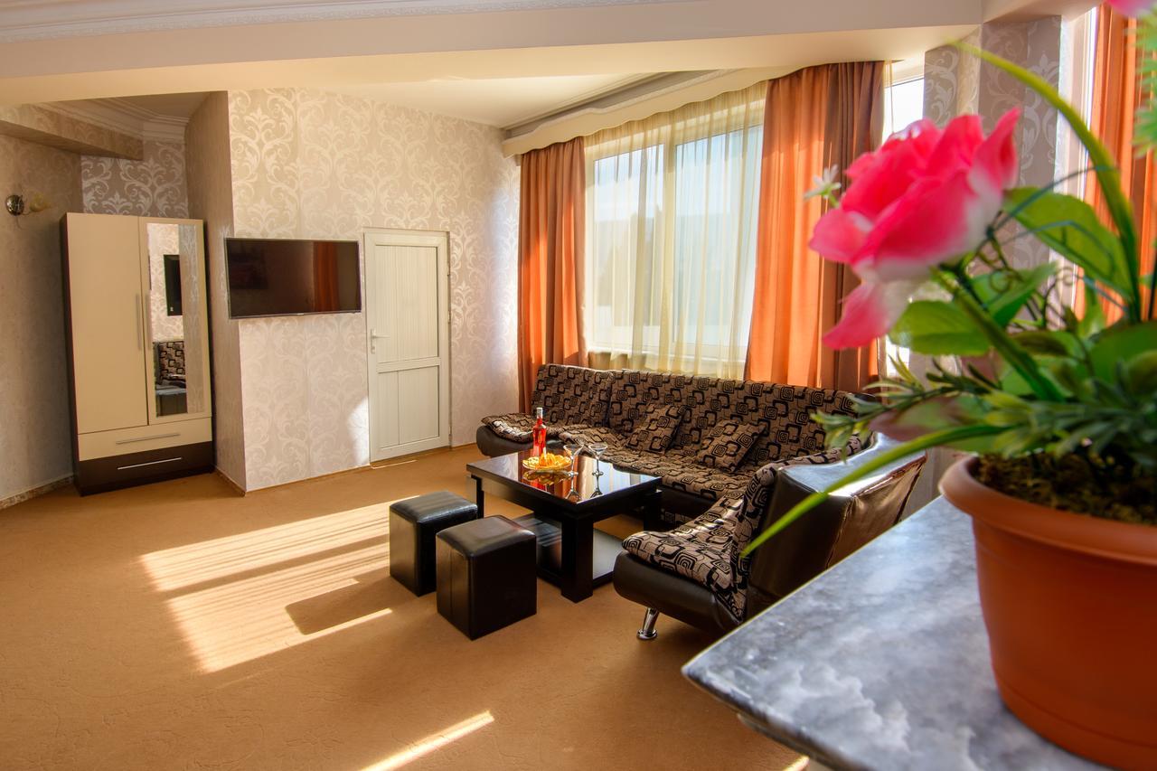 Silk Road Hotel Tbilissi Extérieur photo